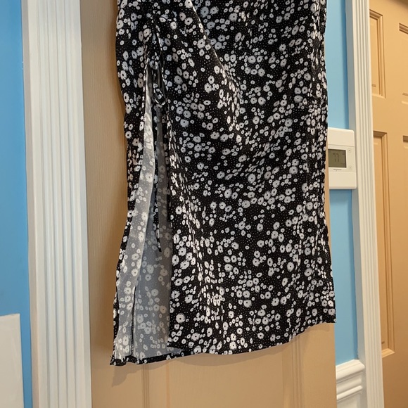 NEW - Floral Print Drawstring Split Thigh Skirt - Picture 2 of 9